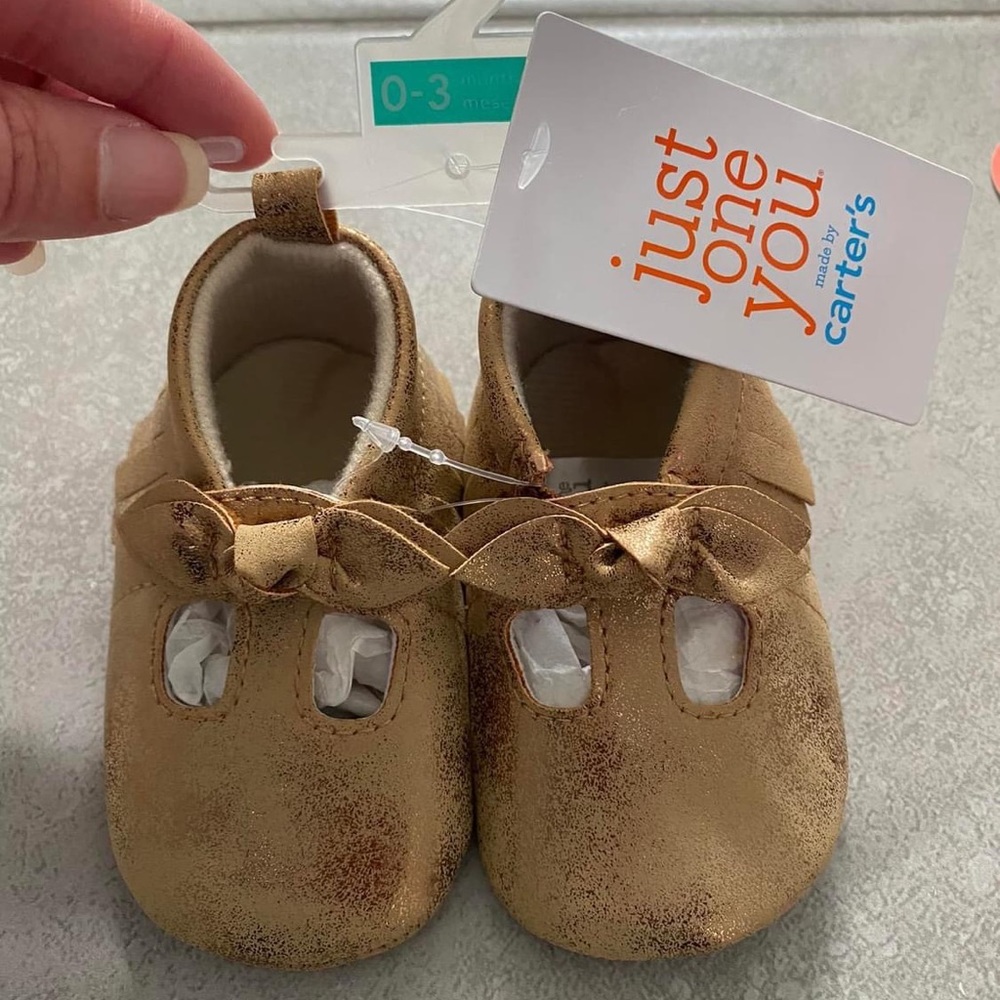 NWT Baby moccasins size 0-3 months